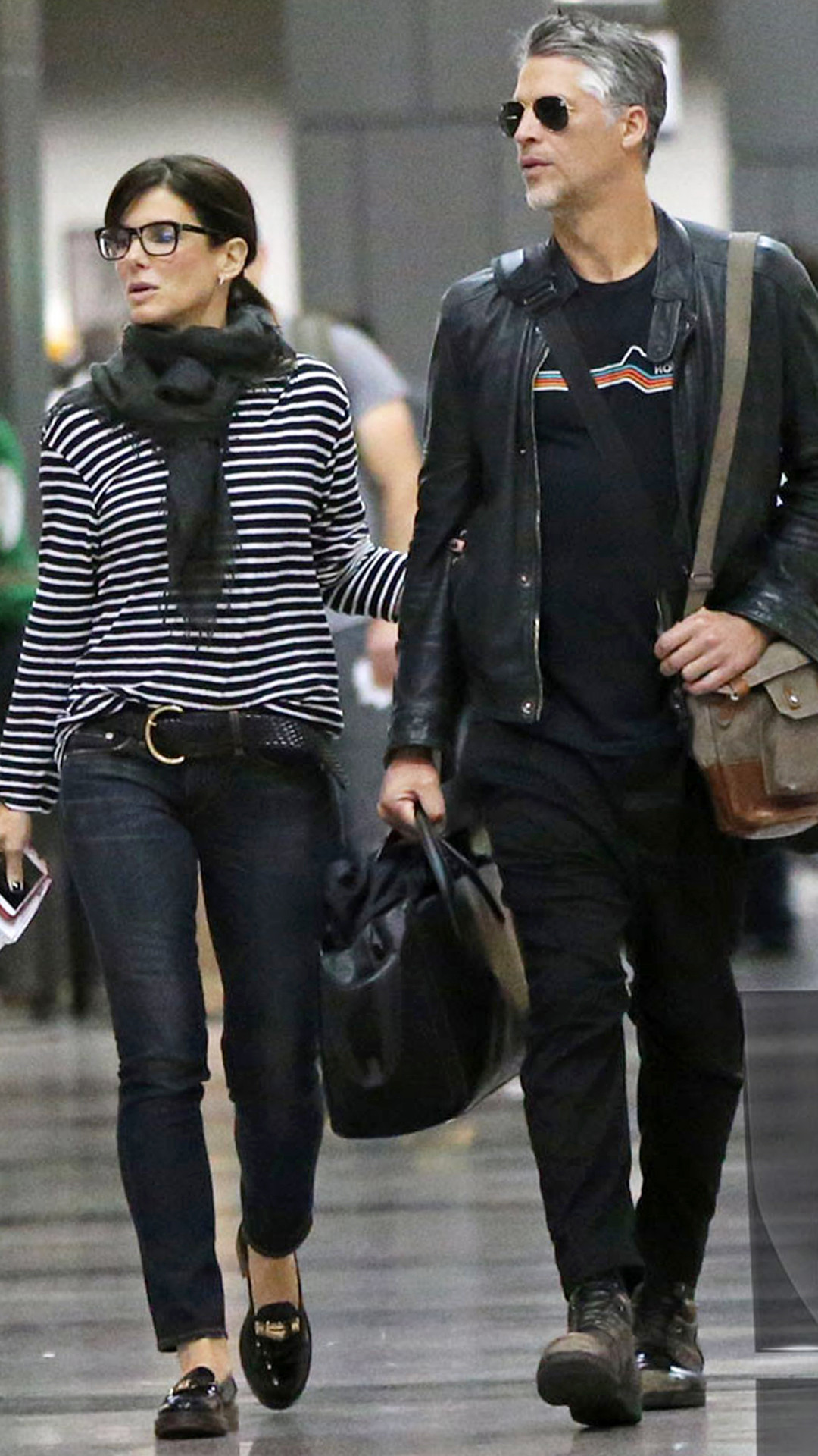 Sandra Bullock and Bryan Randall Are Not Married, Rep Says E! News Sandra Bullock and Bryan Randall Are Not Married, Rep Says E! News